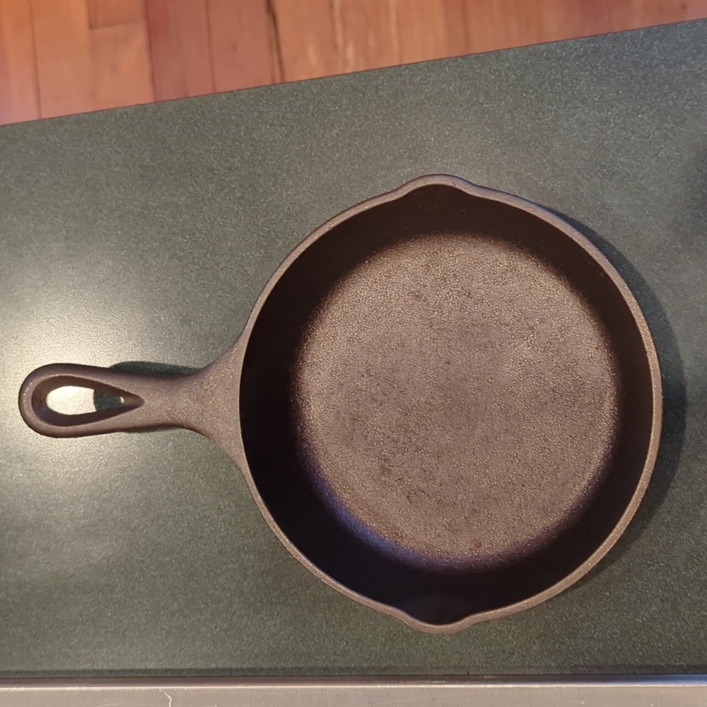 Lodge Small Cast Iron Skillet Frying Pan 3SK